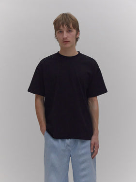 basic black cotton tshirt